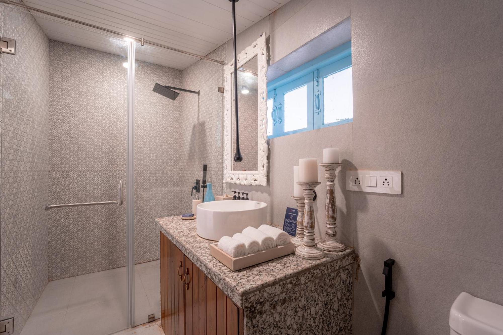 Lohonostays Villa Santorini 阿里巴格 外观 照片