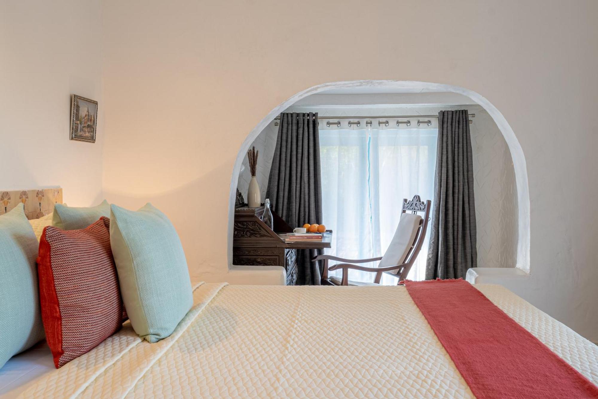 Lohonostays Villa Santorini 阿里巴格 外观 照片