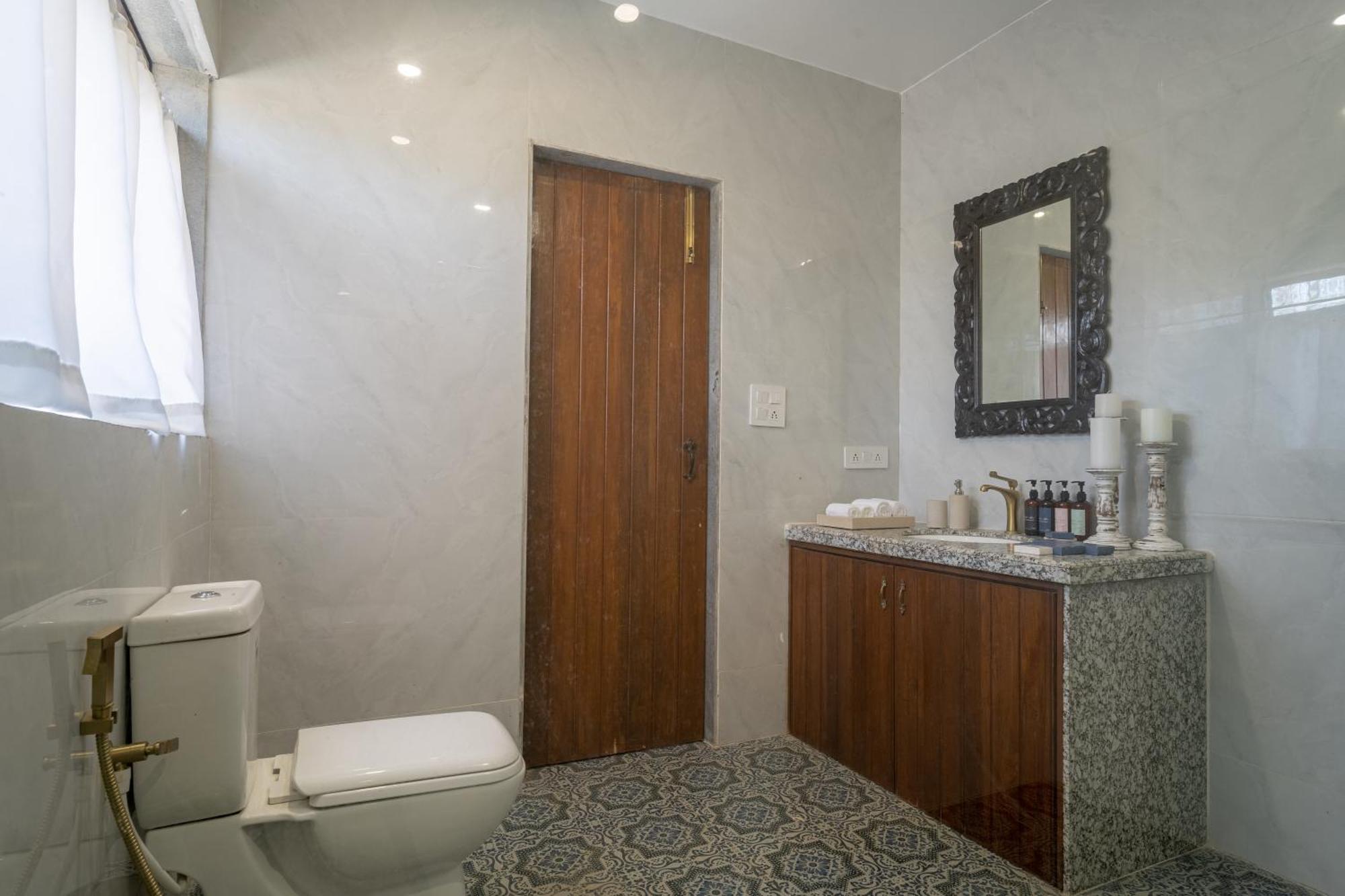 Lohonostays Villa Santorini 阿里巴格 外观 照片
