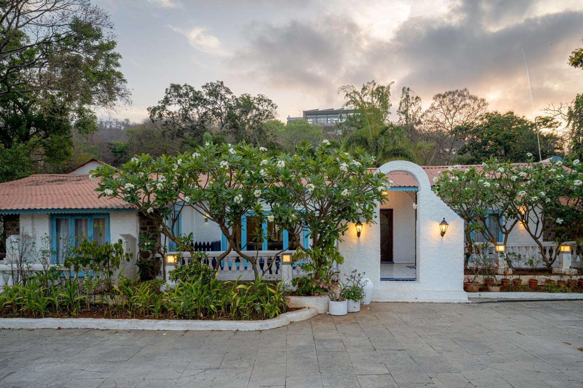Lohonostays Villa Santorini 阿里巴格 外观 照片